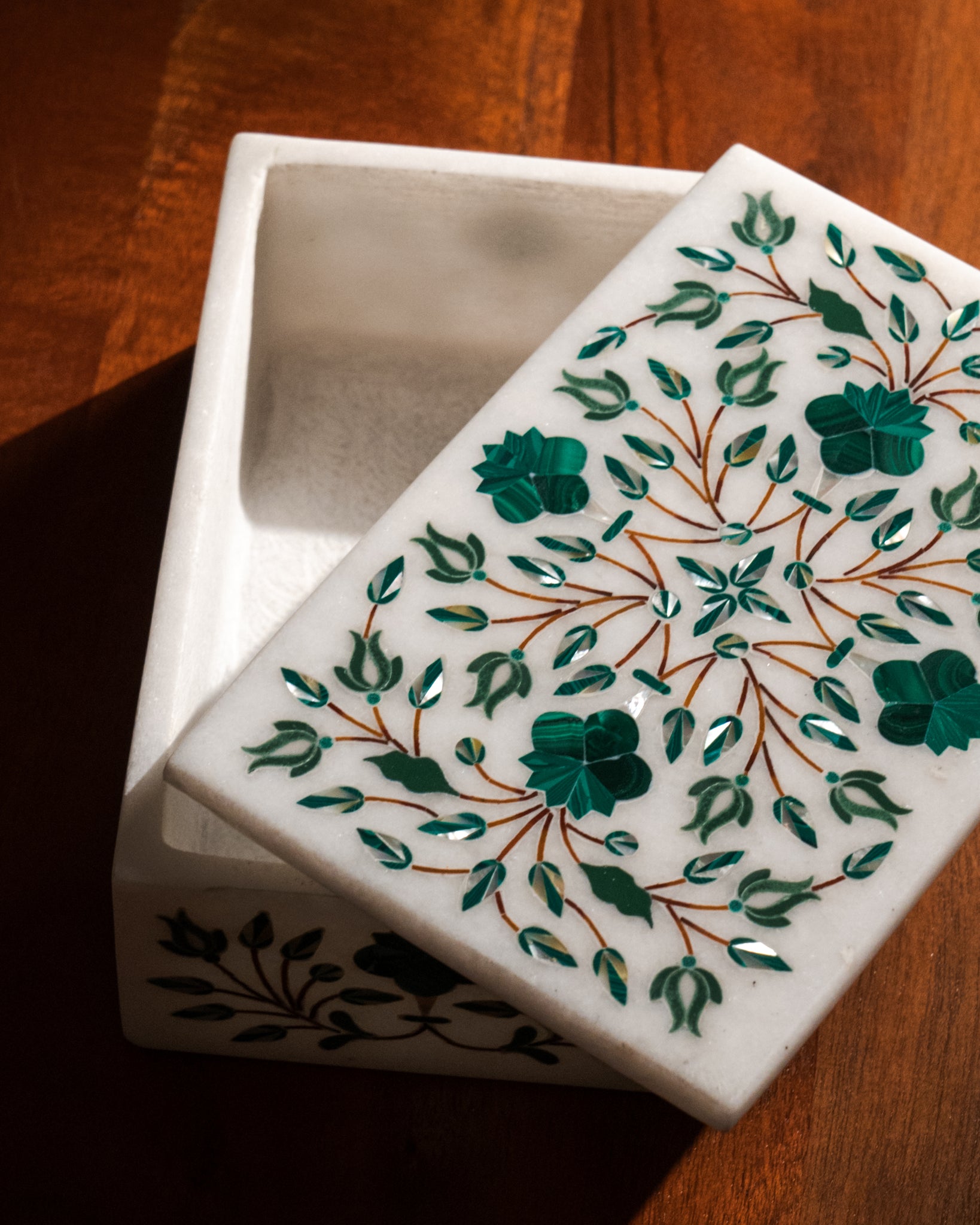 Malachite & White Mother of Pearl Inlay Box